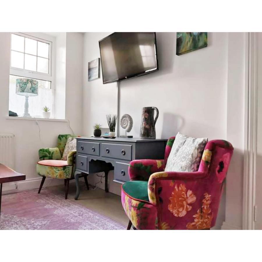 St Ives Apartment Private Parking With Garden 10 Minute Walk Into Town And Beach Exterior photo
