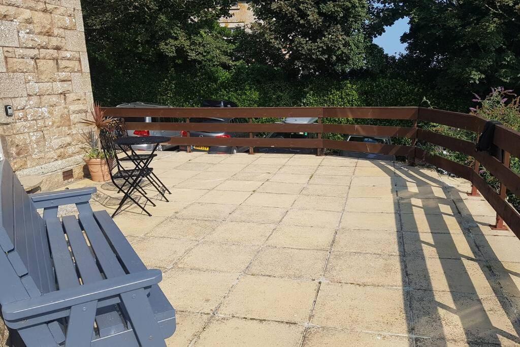 St Ives Apartment Private Parking With Garden 10 Minute Walk Into Town And Beach Exterior photo